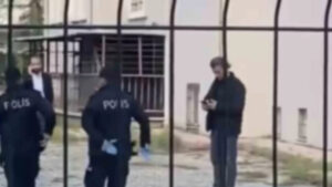 elazigda-hareketli-gece-anaokulu-bahcesinden-cikanlar-soke-etti-d8vdlfwZ